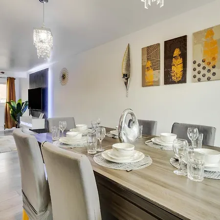 Spacious 5Br - Coop Live & Etihad - Pool Table Manchester Exterior photo