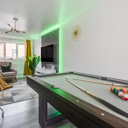Spacious 5Br - Coop Live & Etihad - Pool Table Manchester Exterior photo