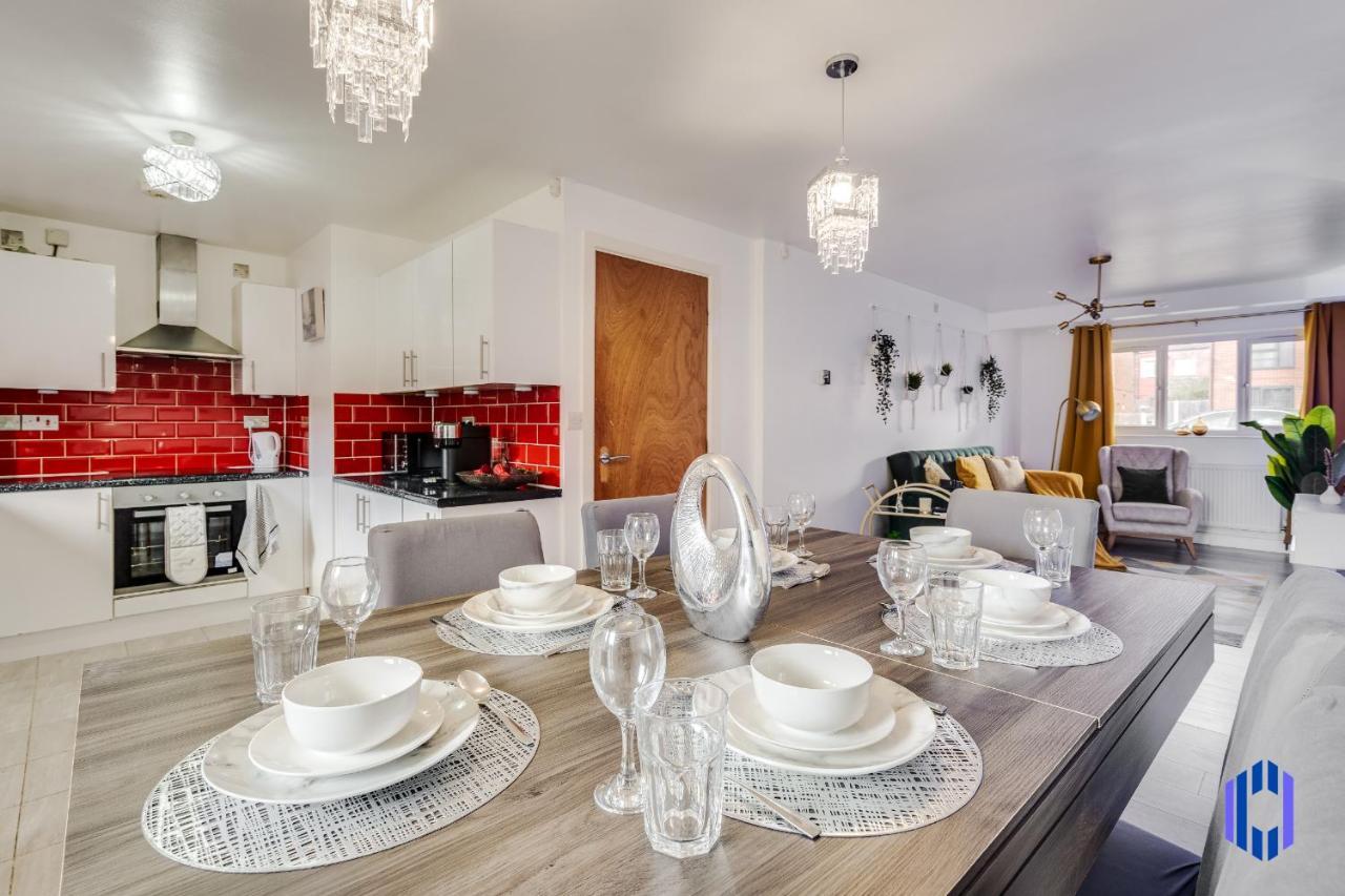 Holiday home Spacious 5br - Coop Live & Etihad - Pool Table