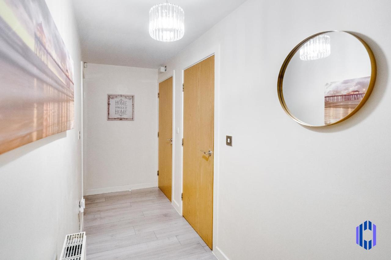 Spacious 5br - Coop Live & Etihad - Pool Table *