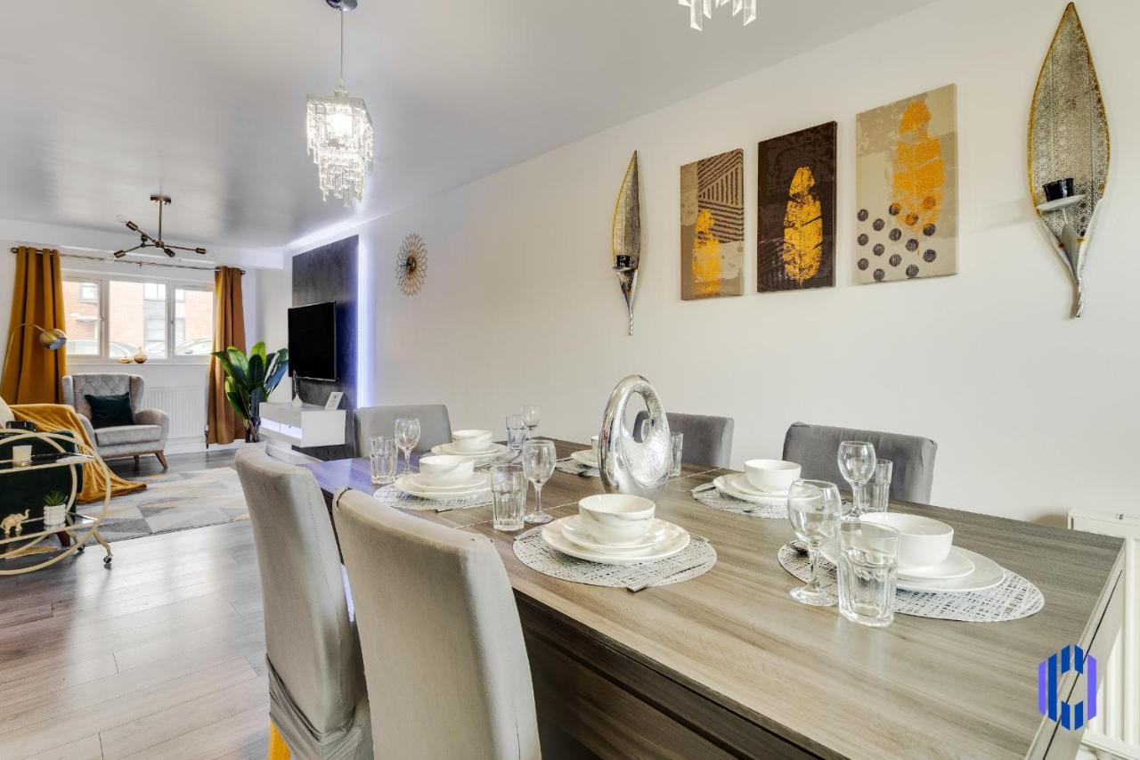 Holiday home Spacious 5br - Coop Live & Etihad - Pool Table Manchester